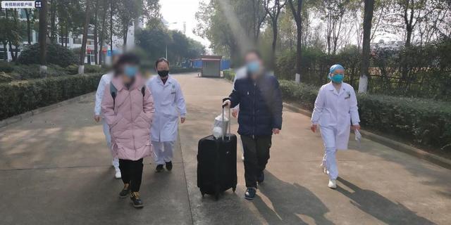 马尔康市病人院后返乡